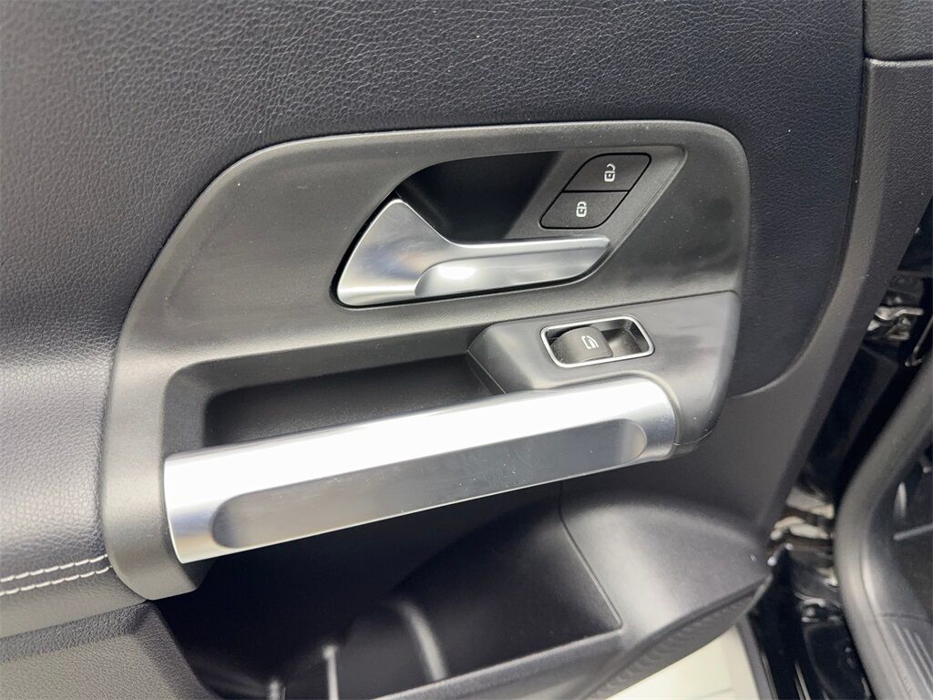 2021 Mercedes-Benz GLB GLB 250 NAV,CAM,PANO,HTD STS,BLIND SPOT Irving TX
