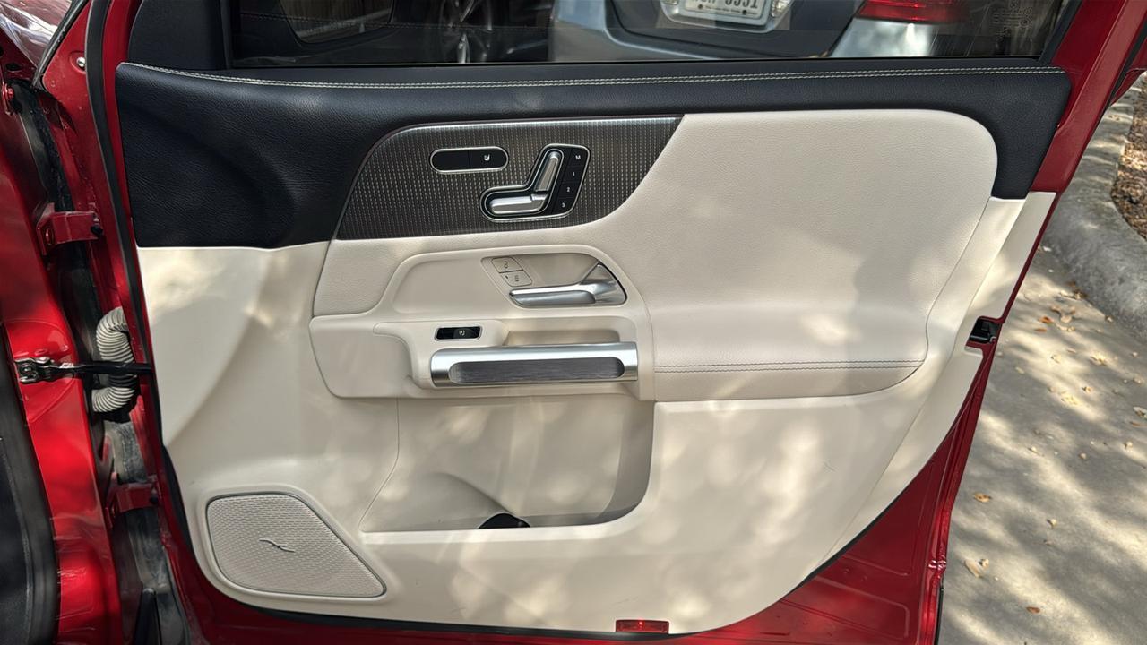 2021 Mercedes-Benz GLB GLB 250  Selma TX