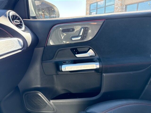 2021 Mercedes-Benz GLB GLB 250 Springfield IL