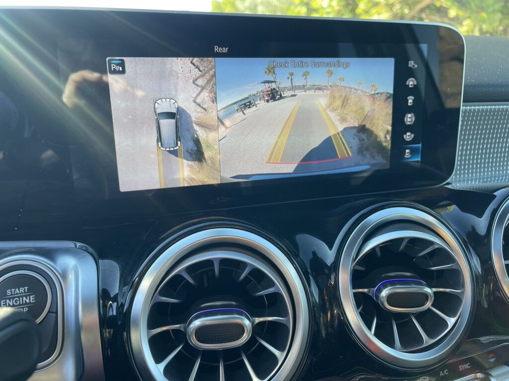 2021 Mercedes-Benz GLB GLB 250~1 OWNER, CLEAN CARFAX~ONLINE FINANCE AND SHIPPING AVAILA Sarasota FL