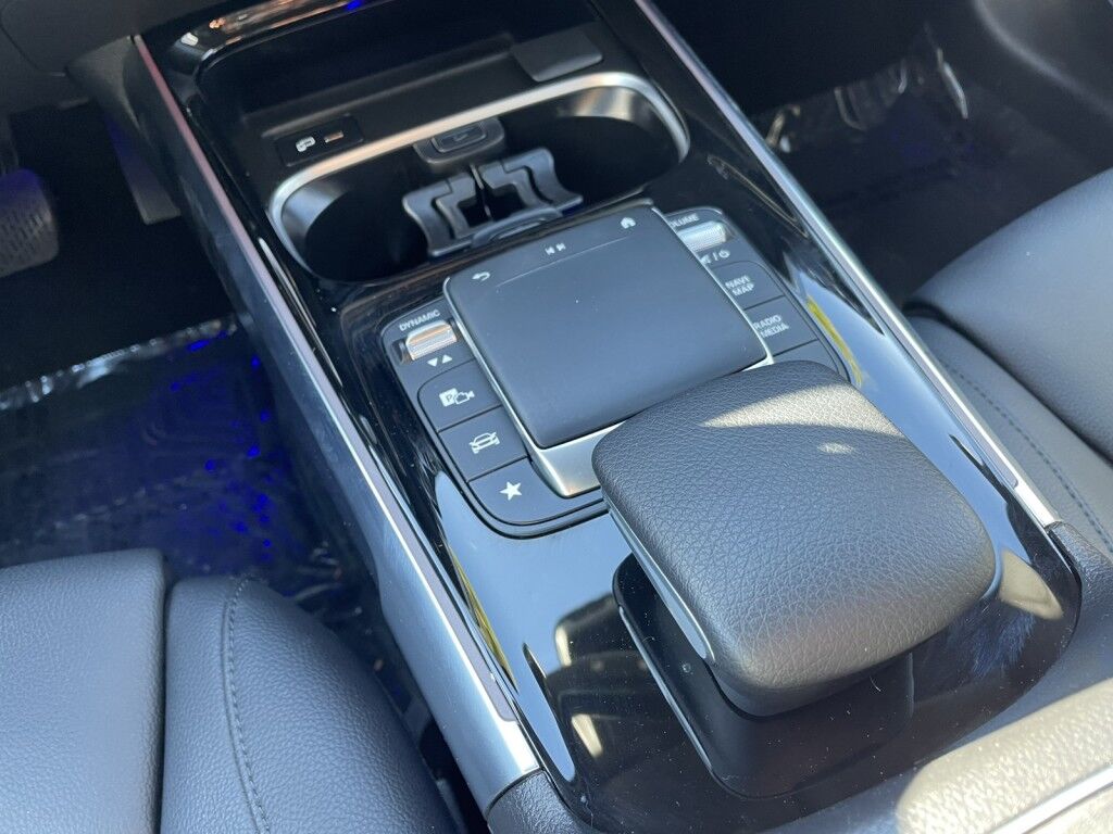 2021 Mercedes-Benz GLB GLB 250~1 OWNER, CLEAN CARFAX~ONLINE FINANCE AND SHIPPING AVAILA Sarasota FL