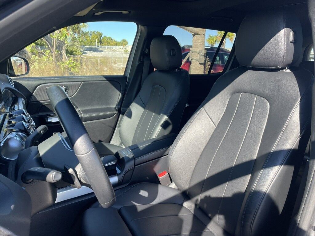 2021 Mercedes-Benz GLB GLB 250~1 OWNER, CLEAN CARFAX~ONLINE FINANCE AND SHIPPING AVAILA Sarasota FL