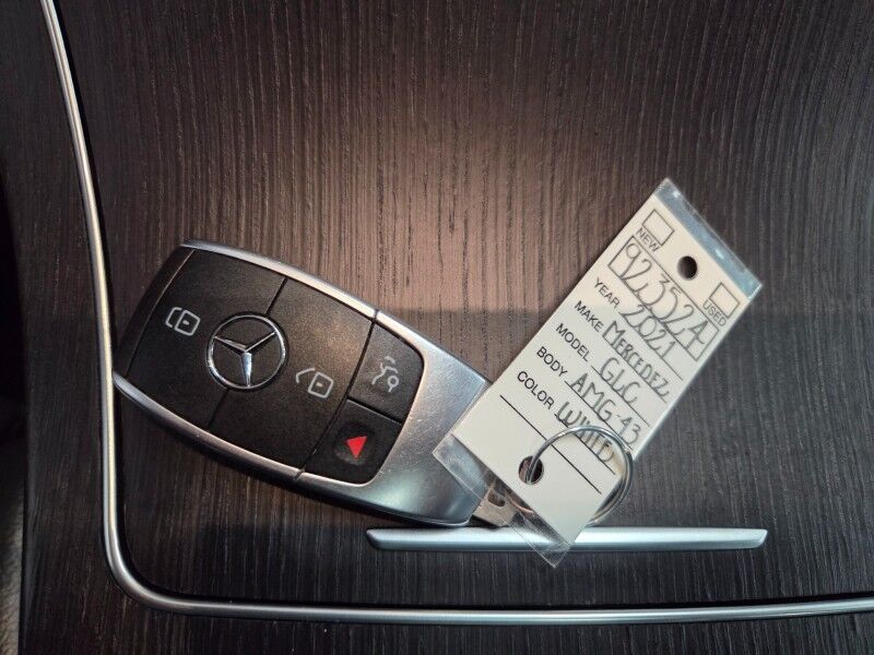 2021 Mercedes-Benz GLC 43 AMG 4WD 4Matic GPS Sunroof NEW TIRES FREE WARRANTY Call (682)587-6288 Arlington TX