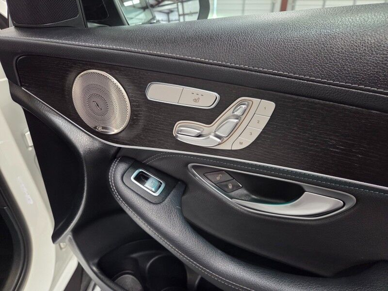 2021 Mercedes-Benz GLC 43 AMG 4WD 4Matic GPS Sunroof NEW TIRES FREE WARRANTY Call (682)587-6288 Arlington TX