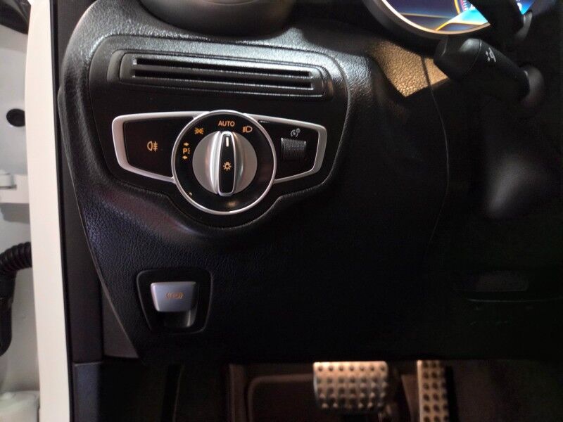 2021 Mercedes-Benz GLC 43 AMG 4WD 4Matic GPS Sunroof NEW TIRES FREE WARRANTY Call (682)587-6288 Arlington TX