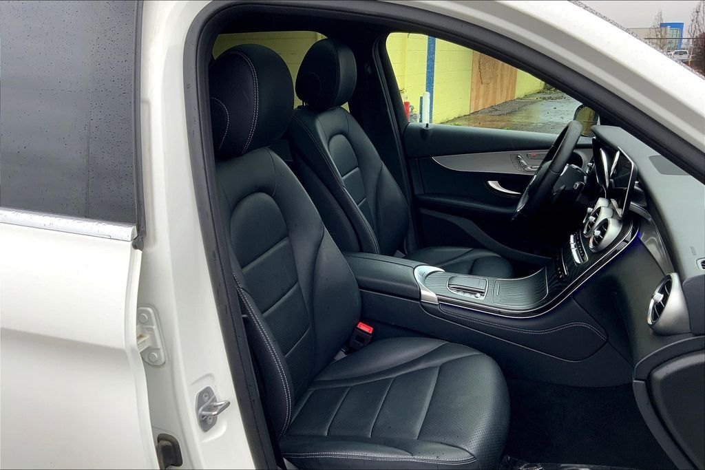 2021 Mercedes-Benz GLC GLC 300 OR