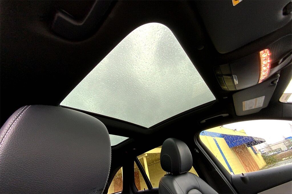 2021 Mercedes-Benz GLC GLC 300 OR