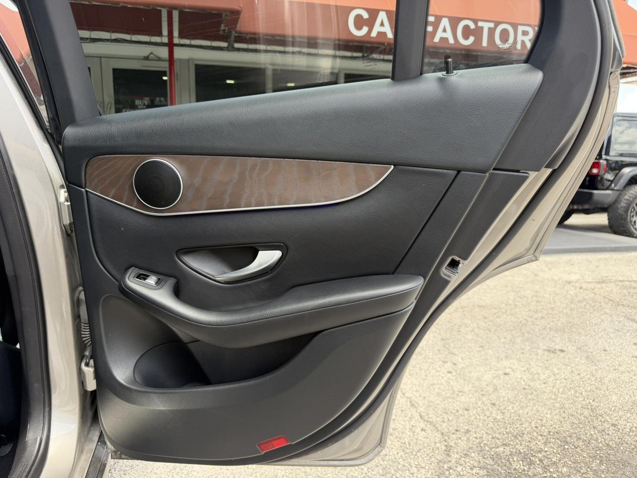 2021 Mercedes-Benz GLC GLC 300 Miami FL