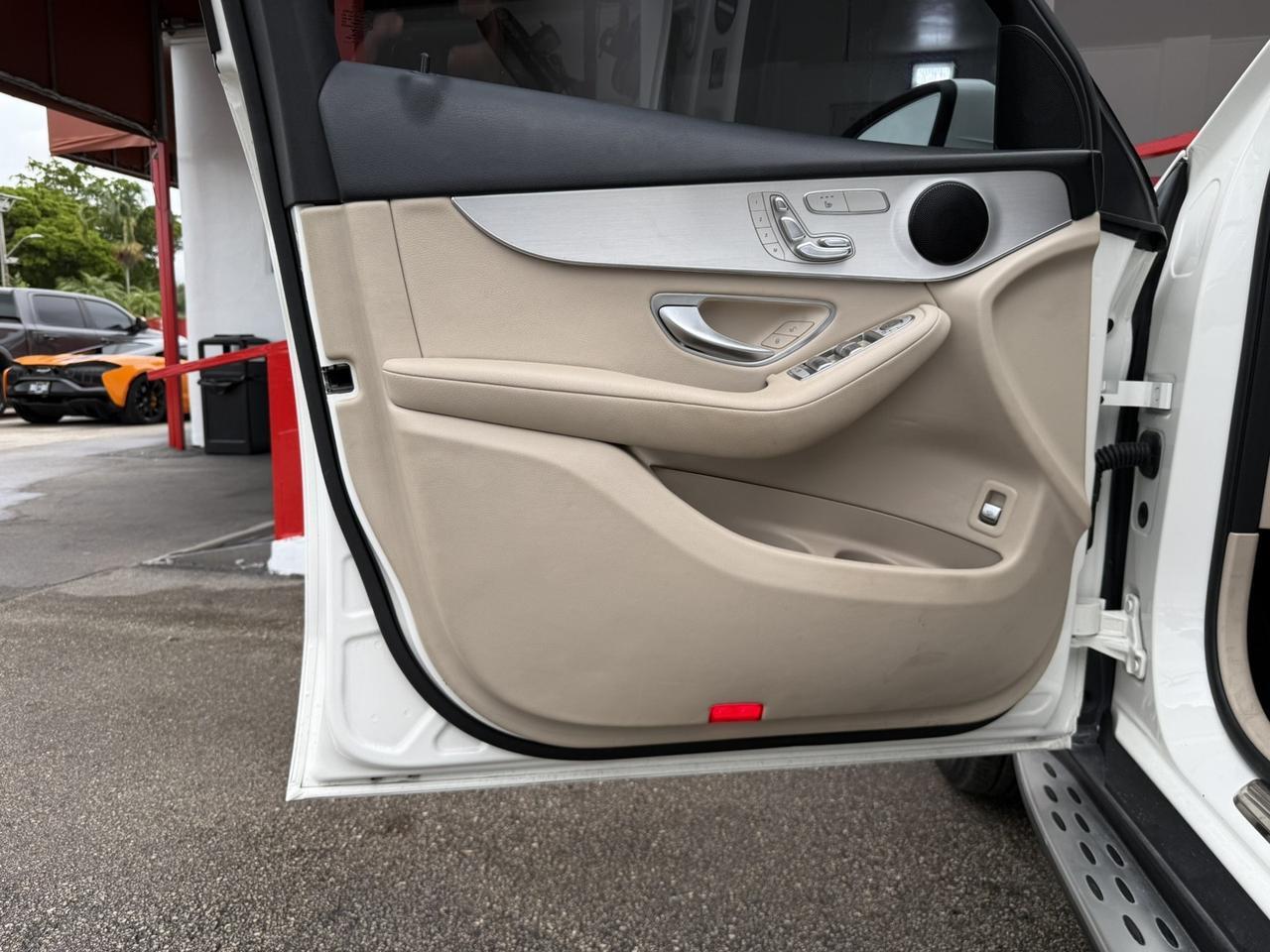2021 Mercedes-Benz GLC GLC 300 Hollywood FL