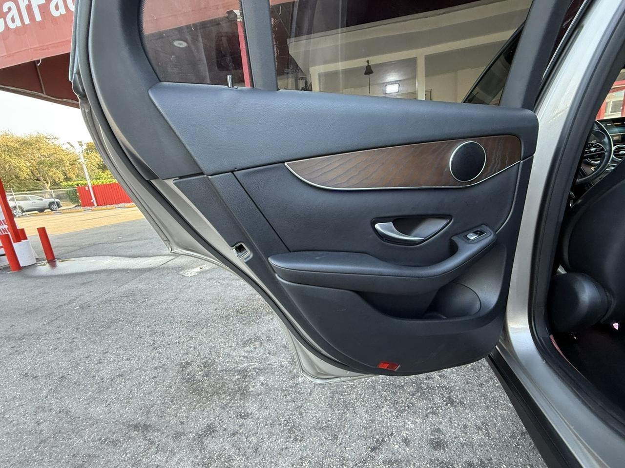 2021 Mercedes-Benz GLC GLC 300 Hollywood FL