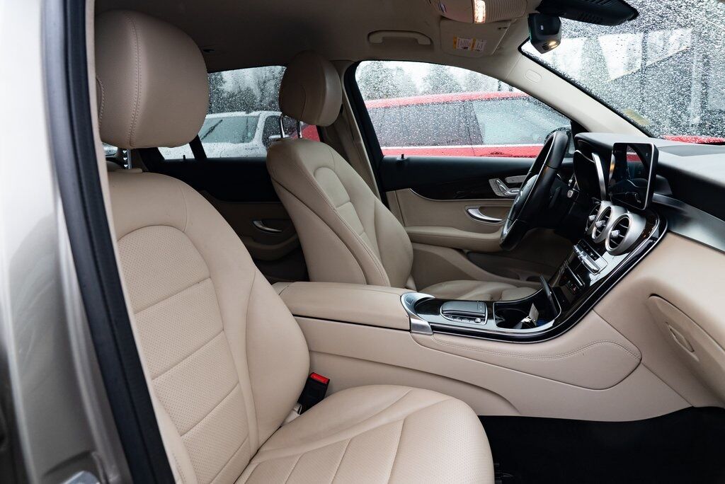 2021 Mercedes-Benz GLC GLC 300 Milwaukie OR