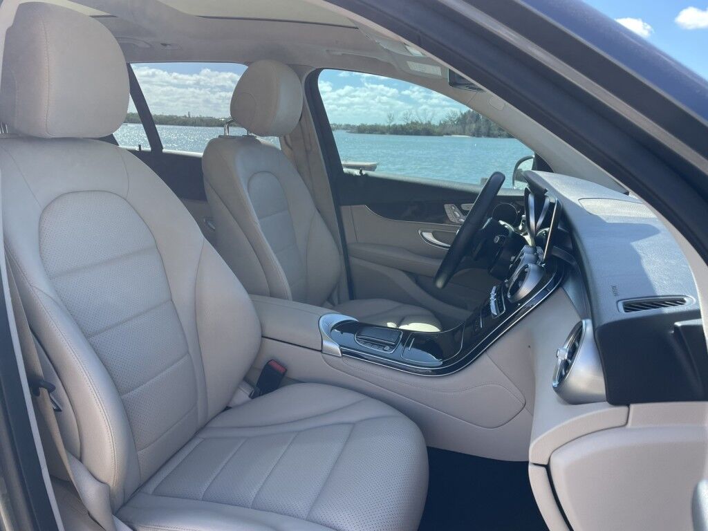 2021 Mercedes-Benz GLC GLC 300 Sarasota FL
