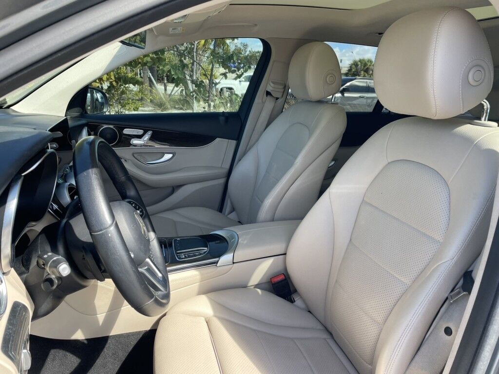 2021 Mercedes-Benz GLC GLC 300