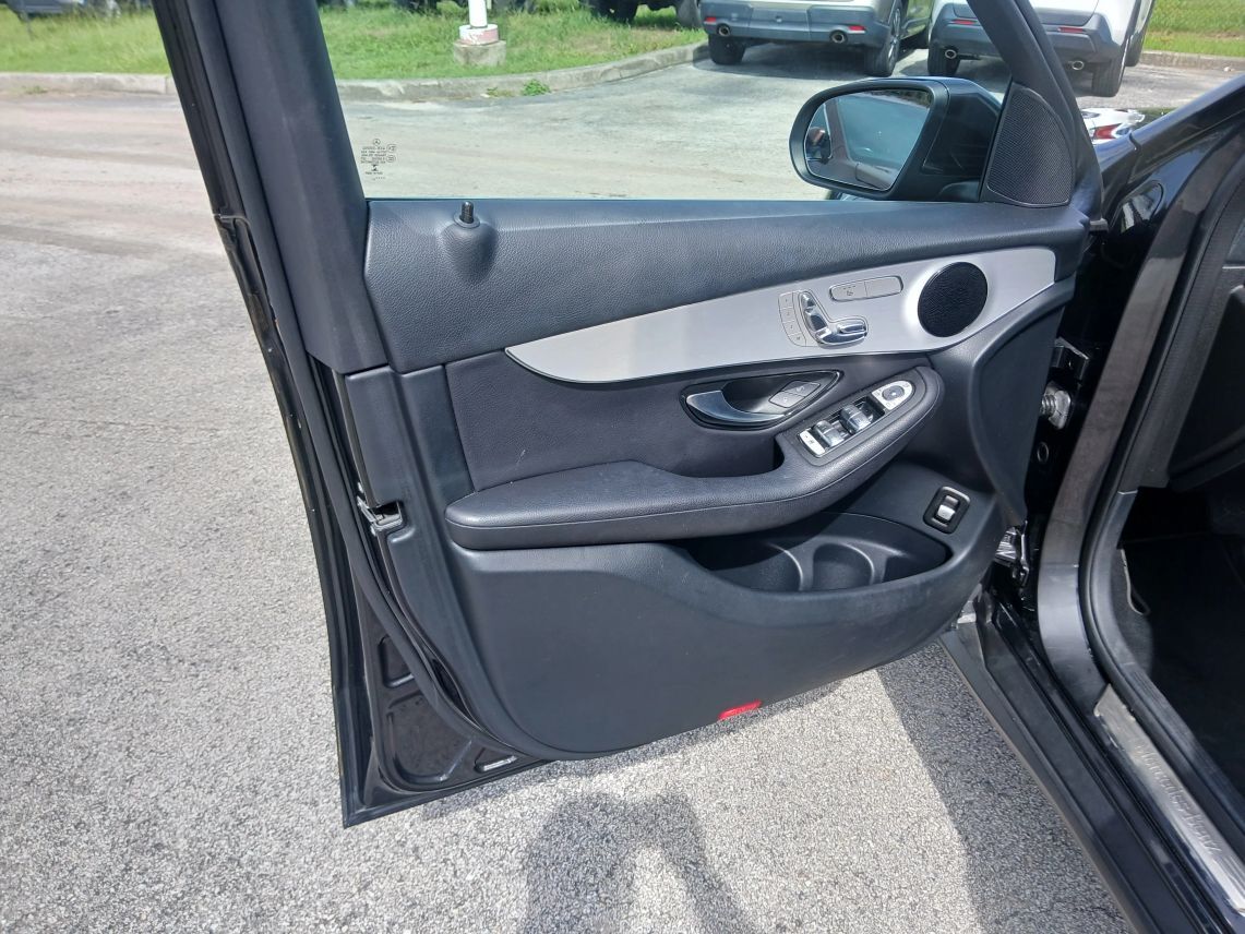 2021 Mercedes-Benz GLC GLC 300 Sport Utility 4D Maitland FL