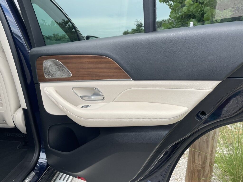 2021 Mercedes-Benz GLE GLE 350~ACCIDENT AVOIDANCE SYSTEMS~ADJUSTABLE LUMBAR SUPPORT~AUTO START/STOP~BLIND SPOT WARNING~COOLED SEATS~DRIVER ASSISTANCE PACKAGE~PREMIUM SOUND SYSTEM~REMOTE ENGINE START~RUNNING BOARDS~Wi-Fi COMPATIBLE Sarasota FL