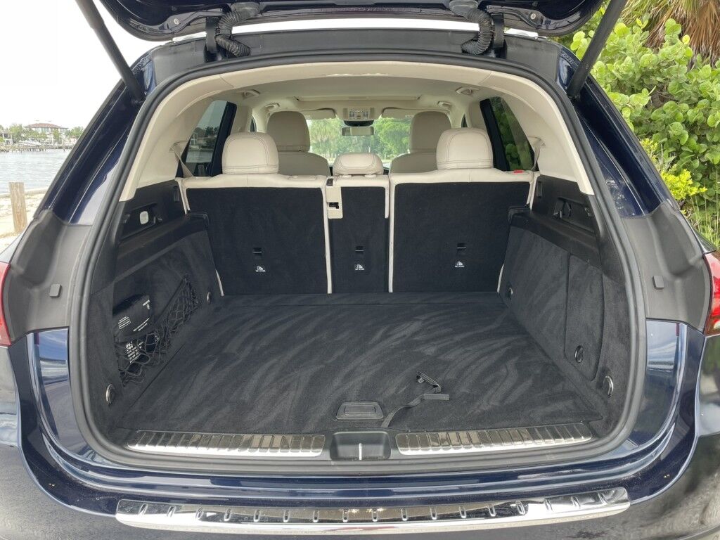 2021 Mercedes-Benz GLE GLE 350~ACCIDENT AVOIDANCE SYSTEMS~ADJUSTABLE LUMBAR SUPPORT~AUTO START/STOP~BLIND SPOT WARNING~COOLED SEATS~DRIVER ASSISTANCE PACKAGE~PREMIUM SOUND SYSTEM~REMOTE ENGINE START~RUNNING BOARDS~Wi-Fi COMPATIBLE Sarasota FL