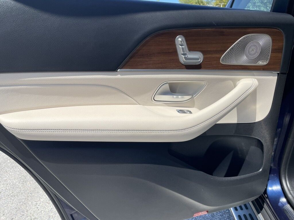 2021 Mercedes-Benz GLS GLS 450~APPLE CARPLAY~BLIND SPOT WARNING~BUCKETS SEATS~CRASH SEN Sarasota FL