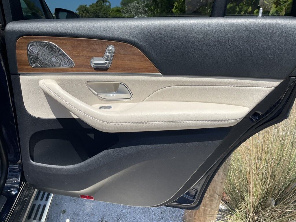 2021 Mercedes-Benz GLS GLS 450~APPLE CARPLAY~BLIND SPOT WARNING~BUCKETS SEATS~CRASH SEN Sarasota FL