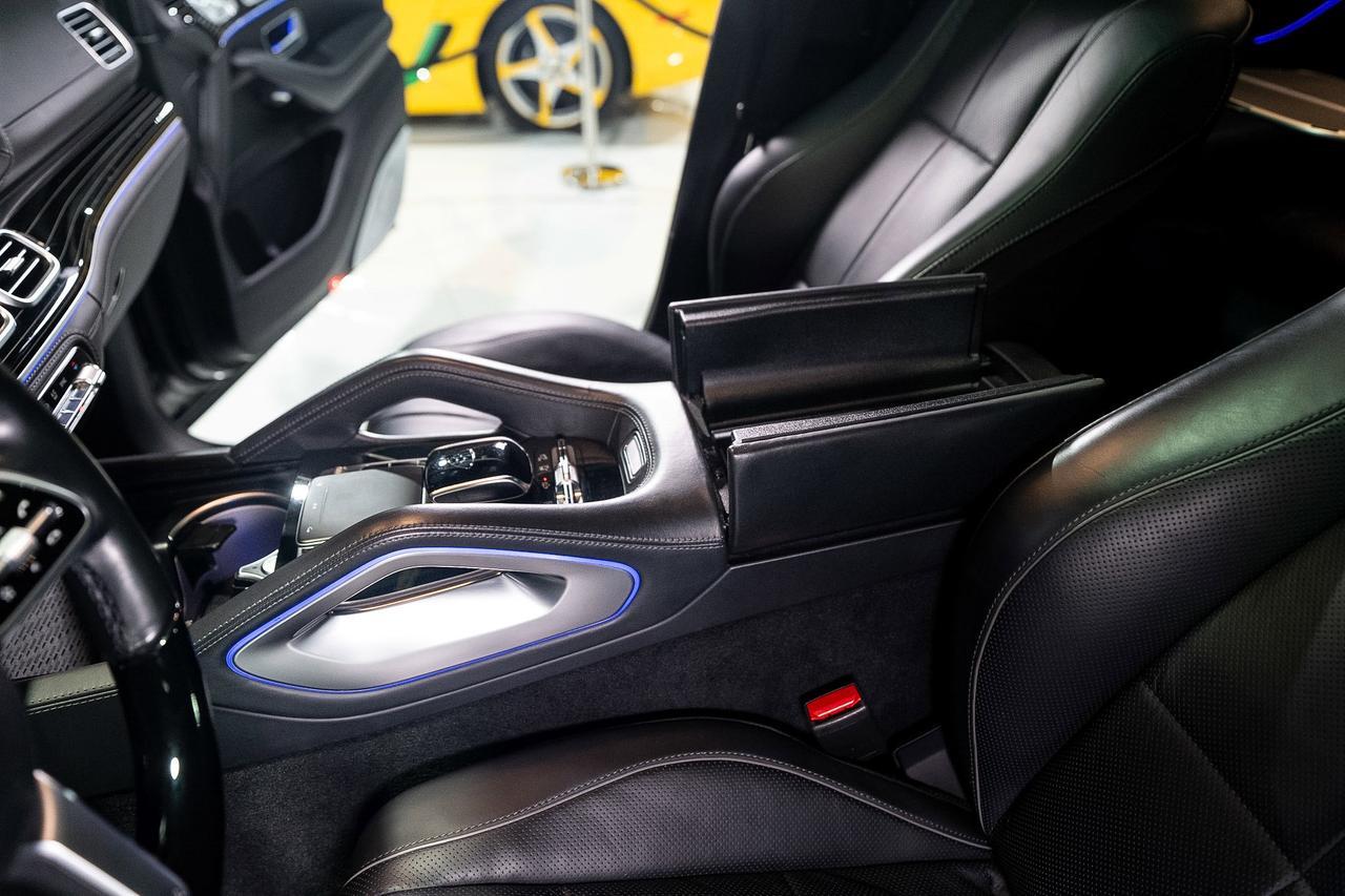 2021 Mercedes-Benz GLS Maybach GLS 600 four-passenger configuration, Burmester 3D audio, Exclusive Nappa leather AND MORE!! Fort Lauderdale FL