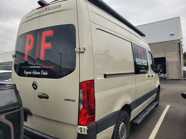 2021 Mercedes-Benz Sprinter 2500 Crew 144 WB