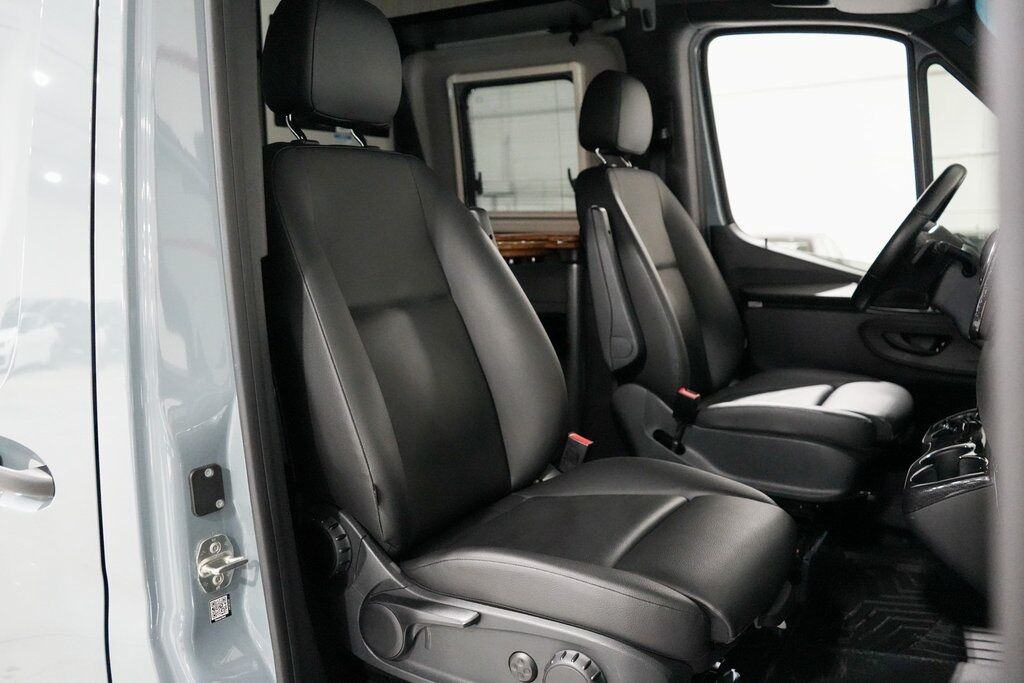 2021 Mercedes-Benz Sprinter 2500 Crew 144 WB Tigard OR