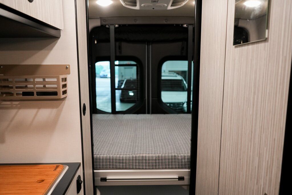2021 Mercedes-Benz Sprinter 2500 Crew 144 WB Tigard OR