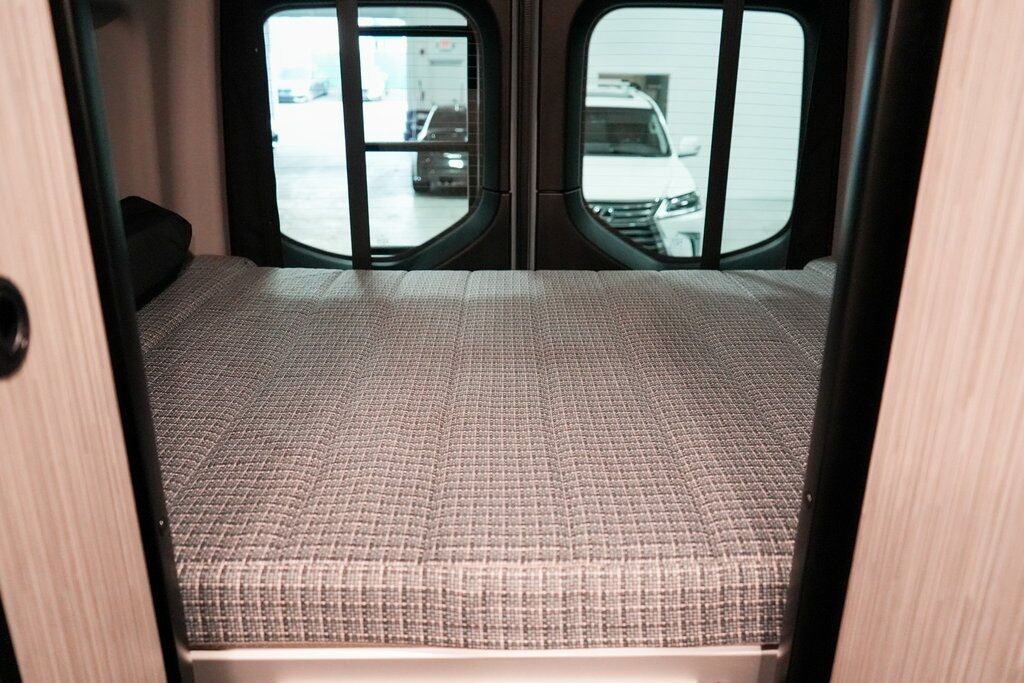 2021 Mercedes-Benz Sprinter 2500 Crew 144 WB Tigard OR