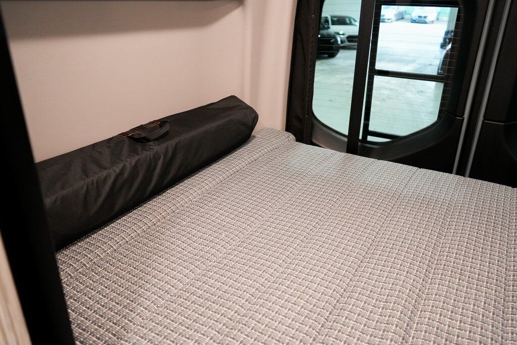 2021 Mercedes-Benz Sprinter 2500 Crew 144 WB Tigard OR