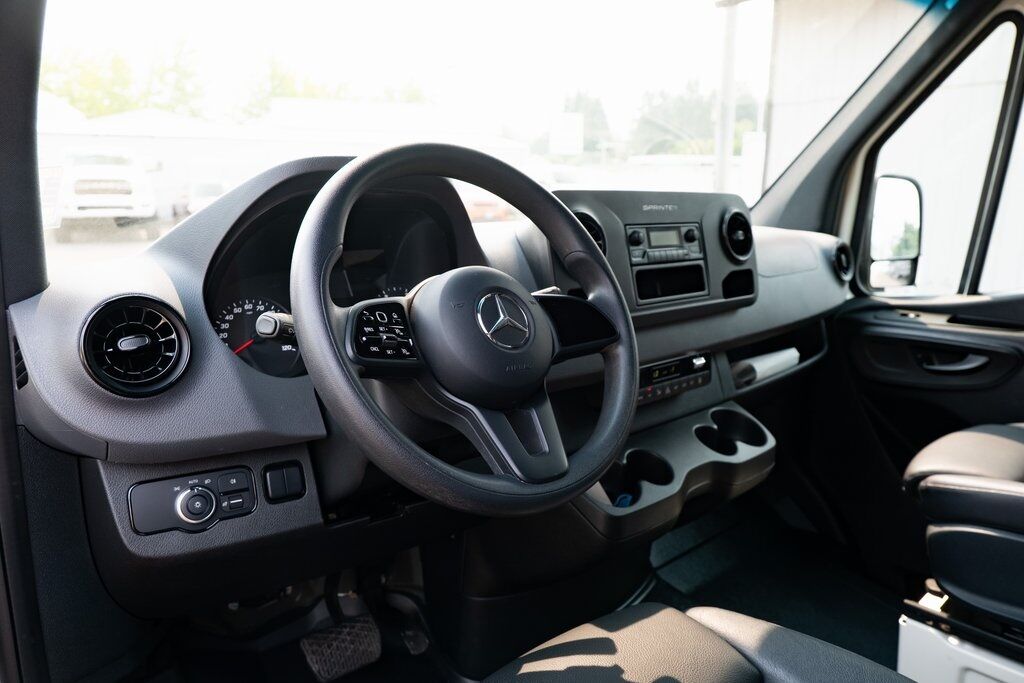 2021 Mercedes-Benz Sprinter 2500 Passenger 144 WB Milwaukie OR
