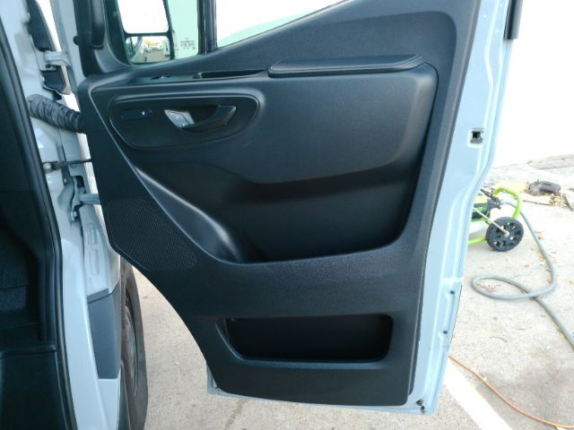 2021 Mercedes-Benz Sprinter 2500 Standard Roof I4 Diesel Plano TX