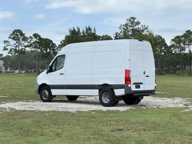 2021 Mercedes-Benz Sprinter 3500 Standard Roof 144 Cargo Van