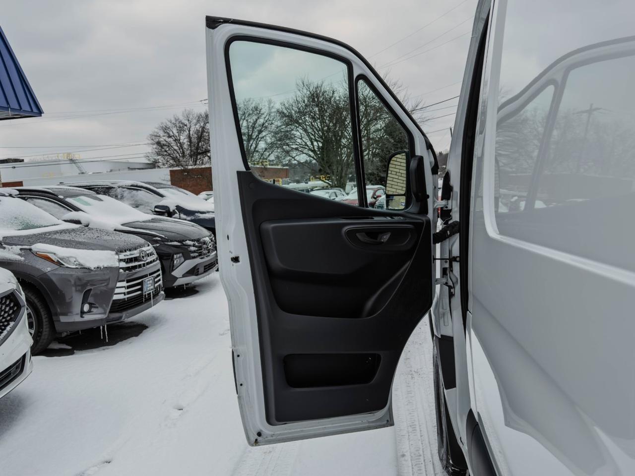 2021 Mercedes-Benz Sprinter Cargo Van Tallmadge OH