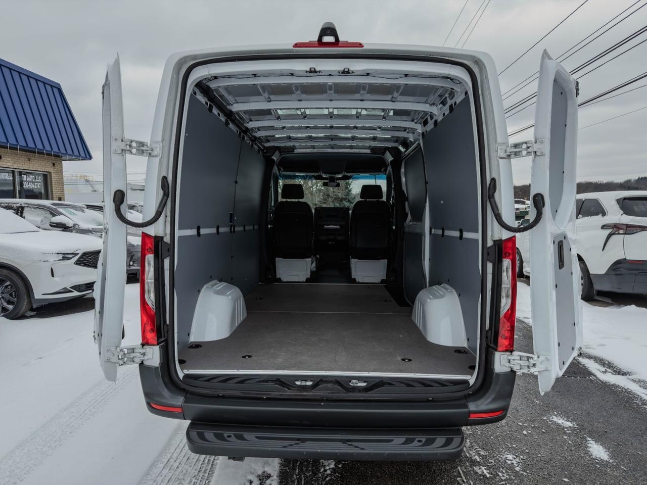 2021 Mercedes-Benz Sprinter Cargo Van Tallmadge OH