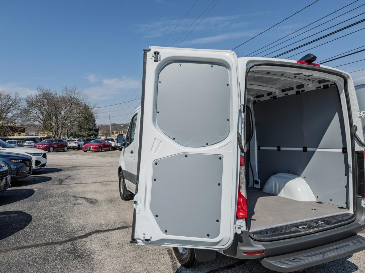 2021 Mercedes-Benz Sprinter Cargo Van Tallmadge OH