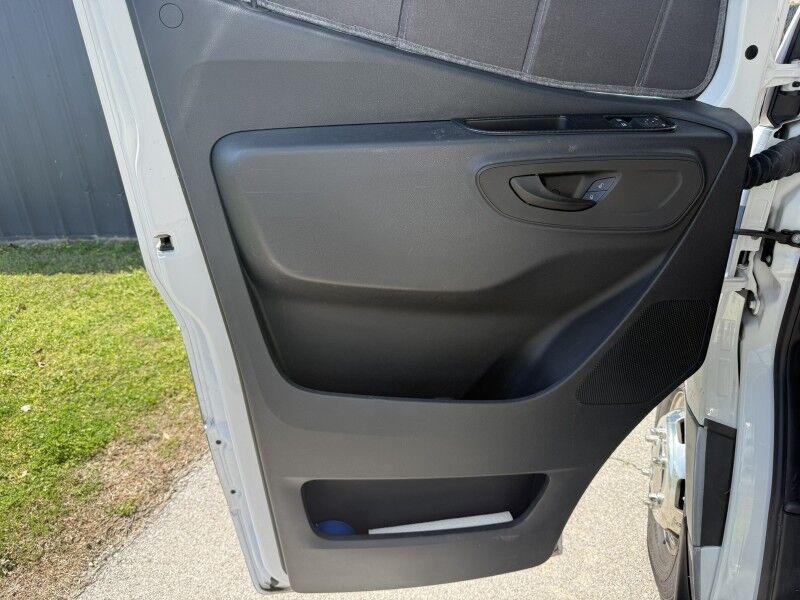 2021 Mercedes-Benz Sprinter Cargo Van-Winnebago Collinsville OK