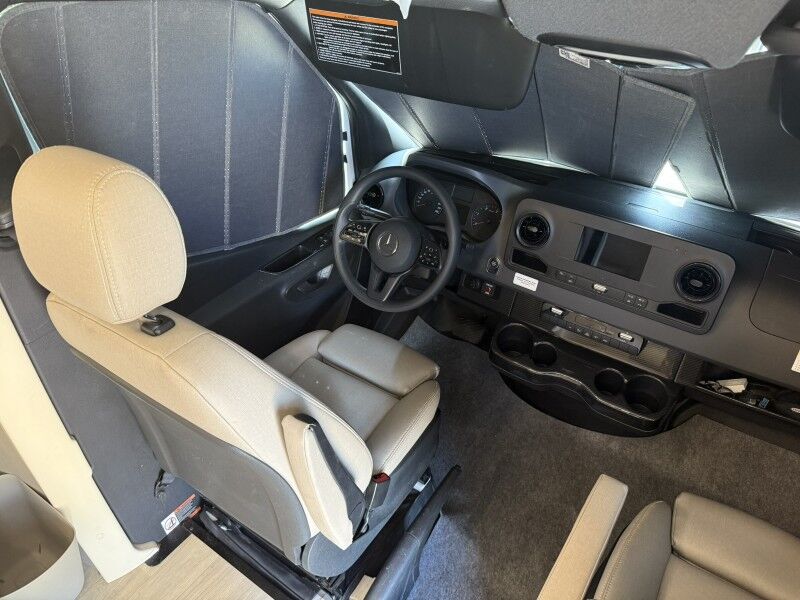 2021 Mercedes-Benz Sprinter Cargo Van-Winnebago Collinsville OK