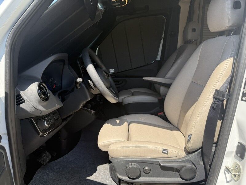 2021 Mercedes-Benz Sprinter Cargo Van-Winnebago Collinsville OK