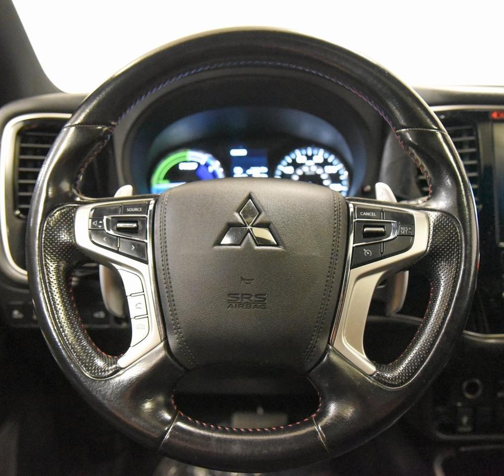 2021 Mitsubishi Outlander PHEV LE Akron OH