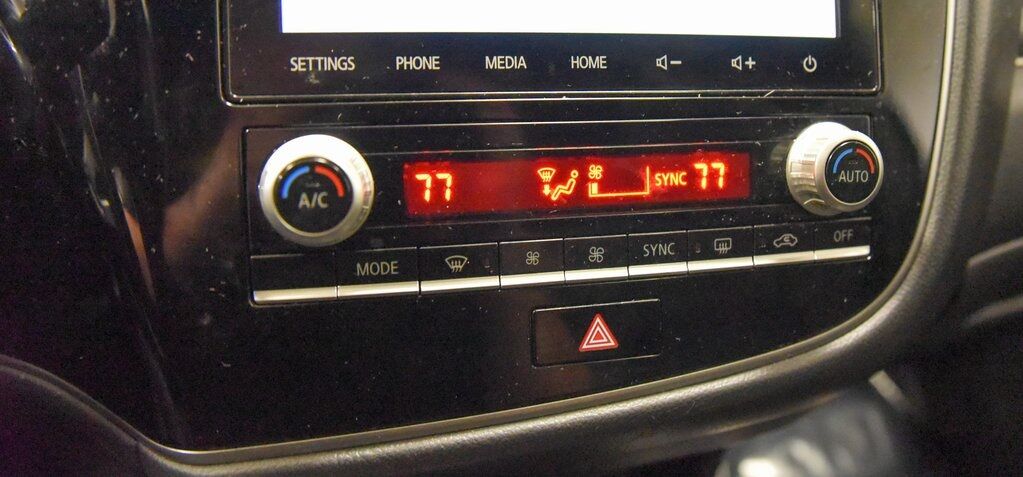 2021 Mitsubishi Outlander PHEV LE Akron OH