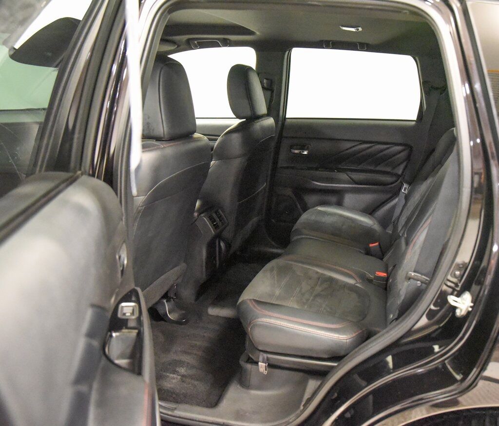 2021 Mitsubishi Outlander PHEV LE Akron OH