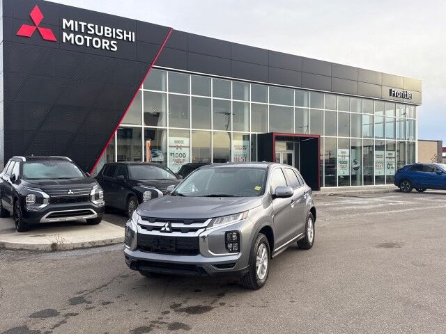 2021 Mitsubishi RVR SE
