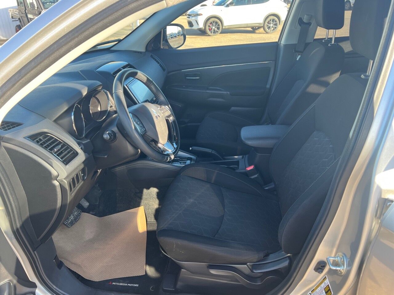 2021 Mitsubishi RVR SE High Level AB