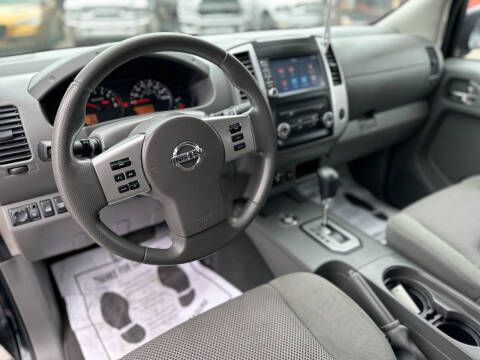 2021 NISSAN FRONTIER Crew Cab SV 4x4 Nashville TN