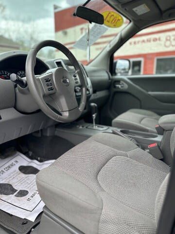2021 NISSAN FRONTIER Crew Cab SV 4x4 Nashville TN