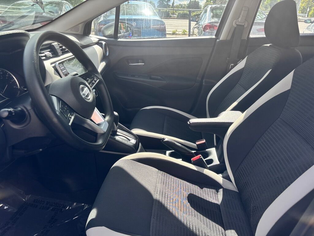 2021 NISSAN VERSA SV Des Moines WA