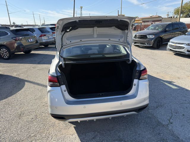 2021 NISSAN VERSA SV Grand Prairie TX