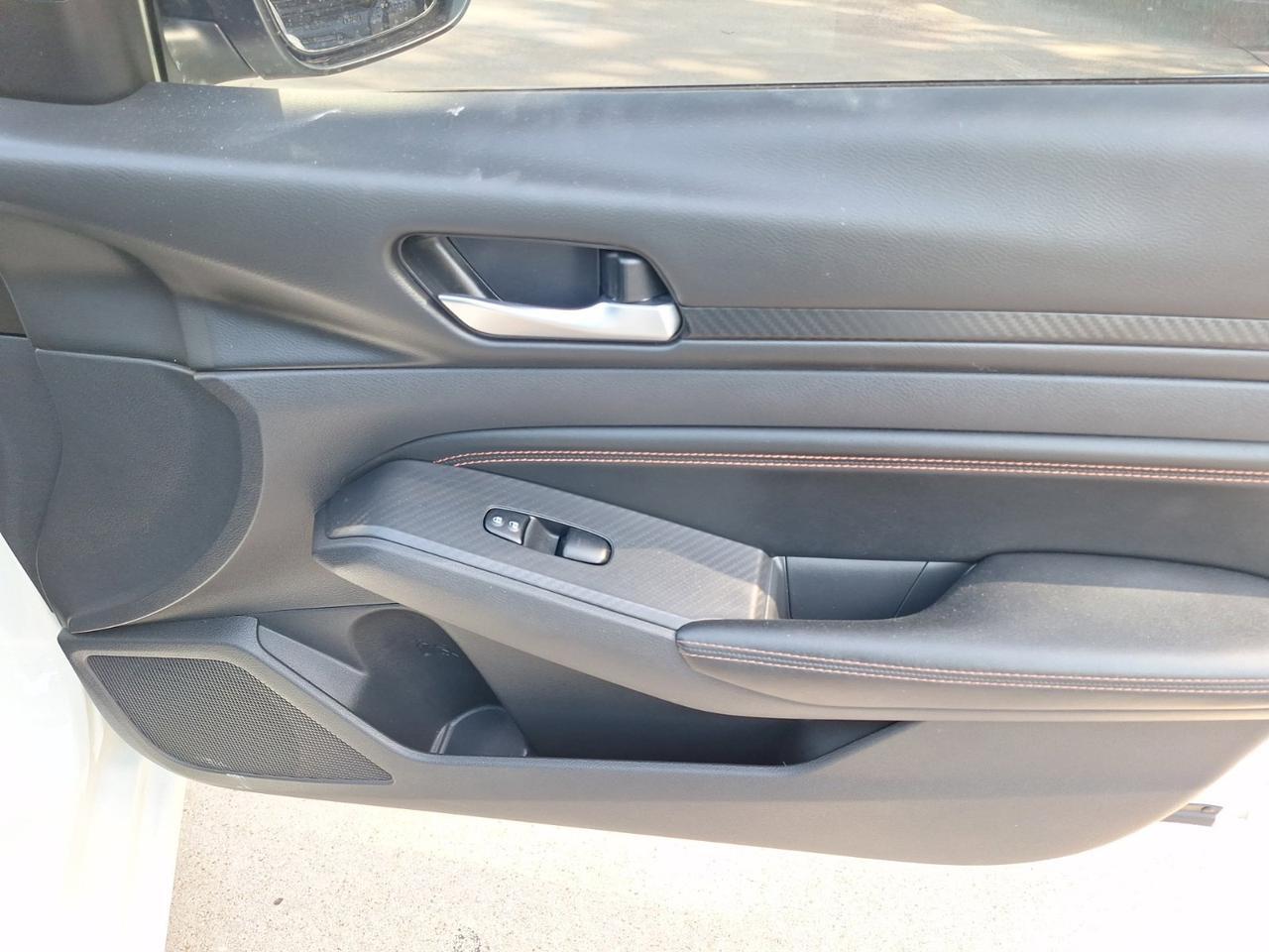 2021 Nissan Altima 2.5 SR Hurst TX