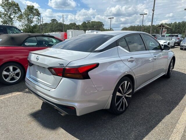 2021 Nissan Altima 2.5 SR