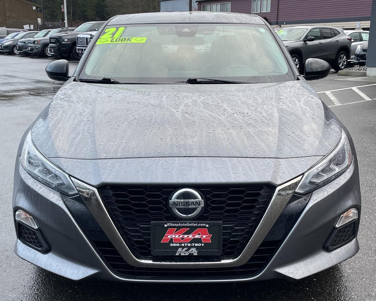 2021 Nissan Altima 2.5 SR Sedan 4D