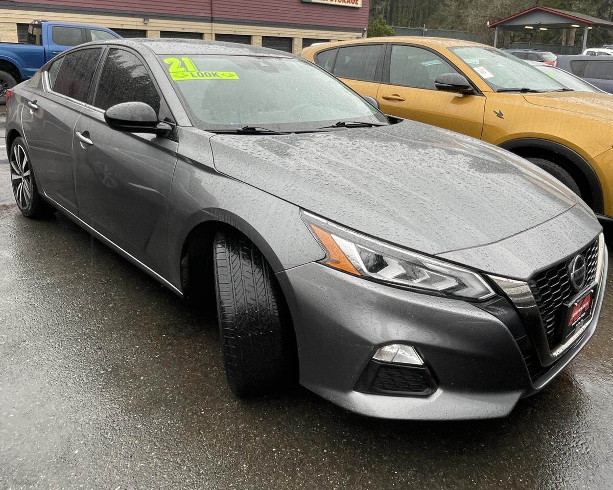 2021 Nissan Altima 2.5 SR Sedan 4D